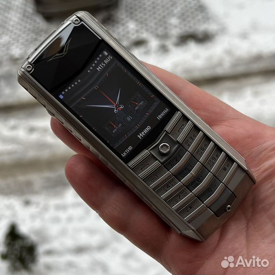 Vertu Ascent 2010, 32 ГБ