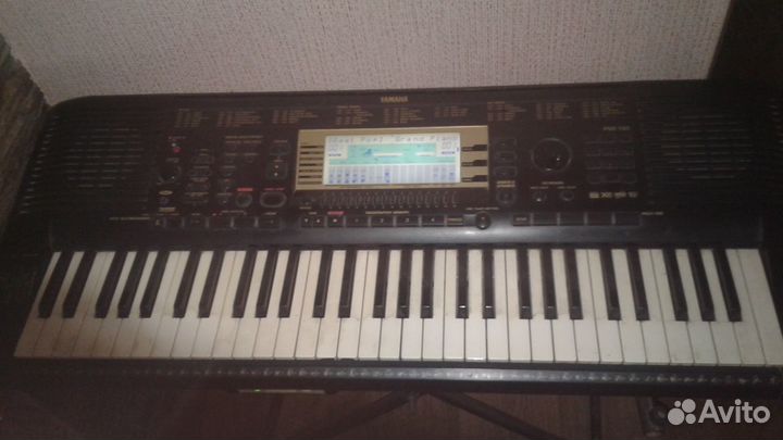 Синтезатор Yamaha PSR-730