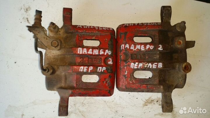 Суппорт передний правый левый Mitsubishi Pajero