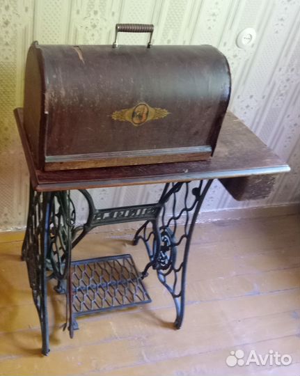 Швейная машина singer