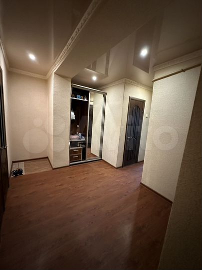 1-к. квартира, 54 м², 1/5 эт.