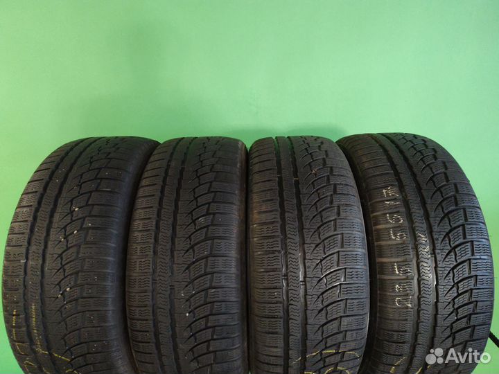 Nokian Tyres WR A4 235/55 R17