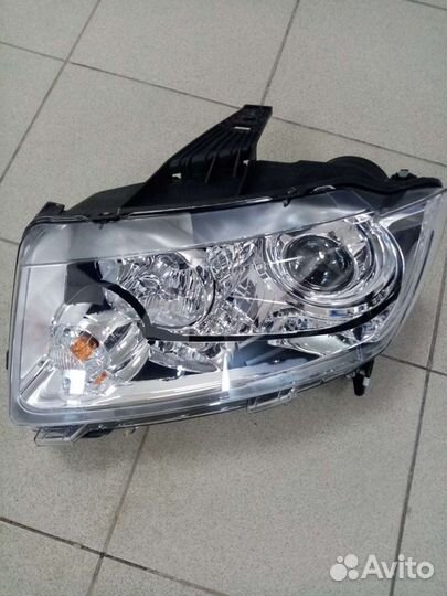 Фара Jeep Compass
