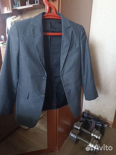 Продам пиджак для школы boston