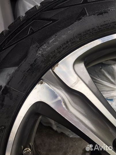 R18 Bridgestone Blizzak DM-V2 235/60, PCD 5x112 DIA 66.6