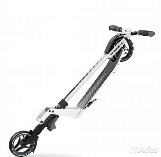 Самокат globber One K165 новый