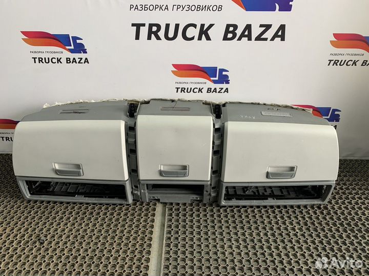 Консоль кабины верхняя Renault T