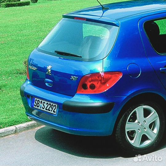 Бампер задний в цвет Peugeot 307 (2001-2008) Пежо