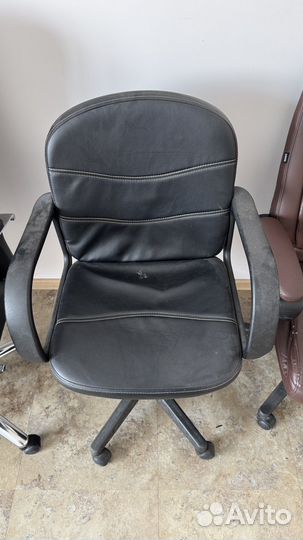 Офисные кресла 5 шт