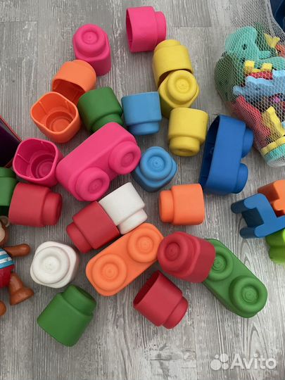 Развивающие игрушки пакетом
