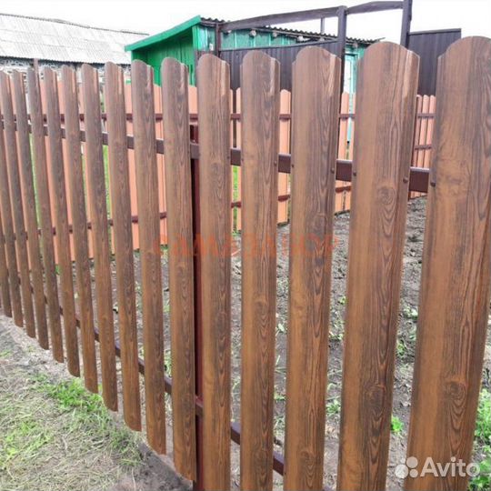 Забор из евроштакетника под дерево Кинель-Черкассы