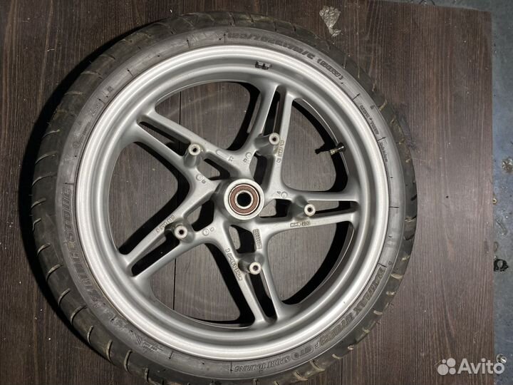 Переднее колесо для BMW r1150rt