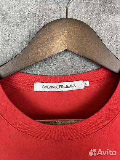 Футболка Calvin Klein размер Л оригинал