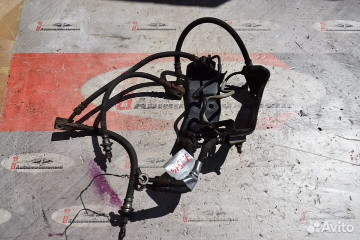 Тормозной шланг перед c Nissan Skyline V35 VQ25DD