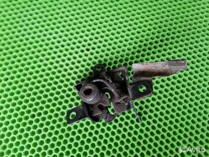 Замок капота Subaru Impreza GC, GF