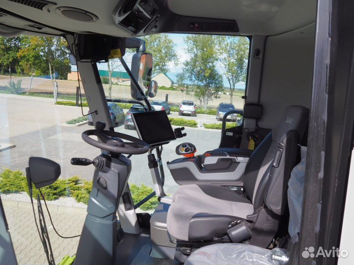 Комбайн Claas Lexion, 2022