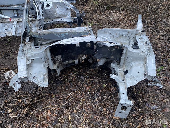 Четверть передняя правая левая Kia Ceed JD