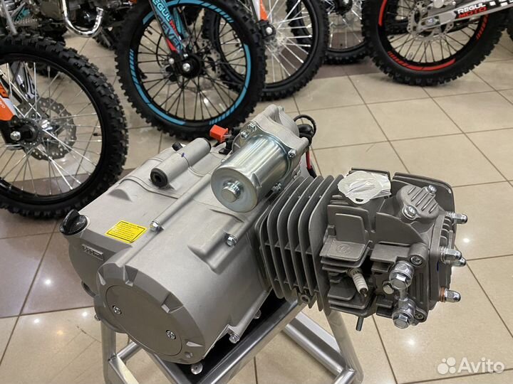 Двигатель в сборе YX 125 ATV реверс (3+1)