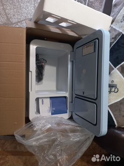 Холодильник маленький Бирюса HC24P4