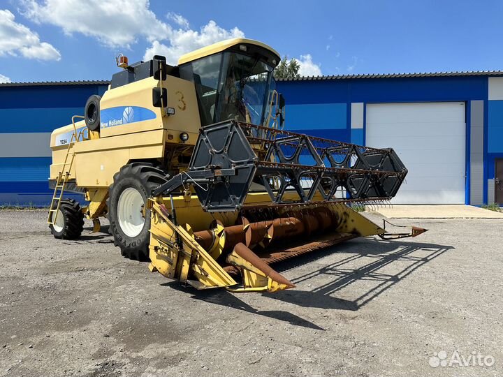 Комбайн New Holland TC 56, 2007