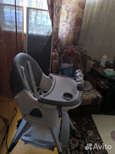 Стульчик для кормления