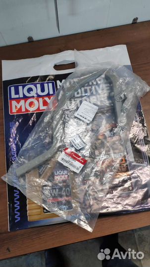 Петля багажника правая KIA RIO 3 седан