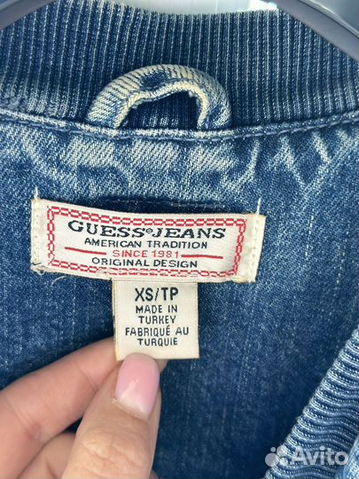 Куртка джинсовая Guess Jeans с шевронами