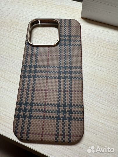 Чехлы на iPhone 16 Pro