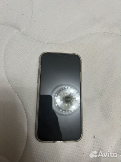 iPhone X, 64 ГБ