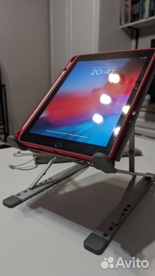 Подставка для ноутбука алюминиевая