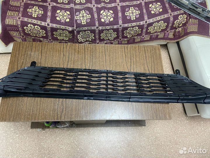 Решетка бампера нижняя Kia Rio 3 Новая Аналог