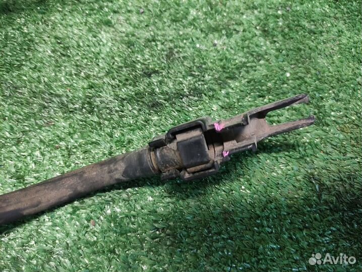 Трубка топливная Toyota Yaris P90 2010