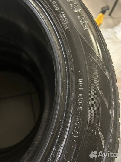 Nokian Tyres Hakkapeliitta R2 215/55 R17 90Y