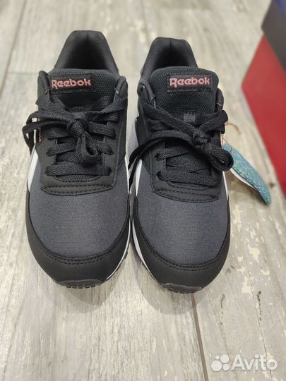 Кроссовки новые Reebok EUR 37, стелька 24 см