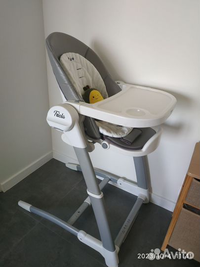 Стульчик для кормления triola