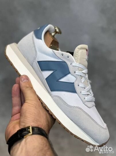 New Balance 237