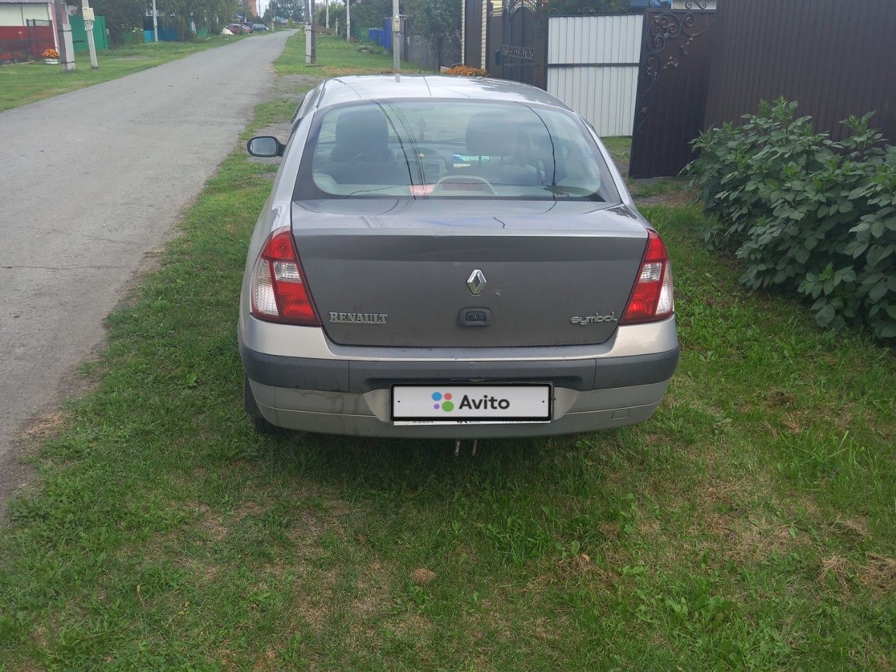 Renault Symbol: фото владельца