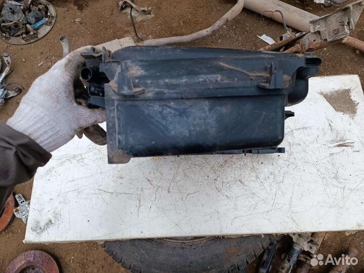 Впускной коллектор Рено Меган 2. 1.6 л. K4M812