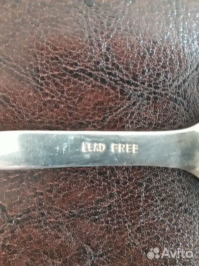 Столовые приборы. Разные чайники, кружки