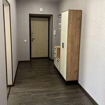 2-к. квартира, 62 м², 1/9 эт.