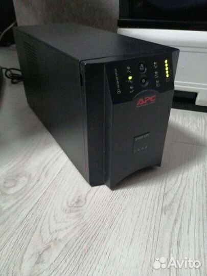 Ибп APC smart ups 1000