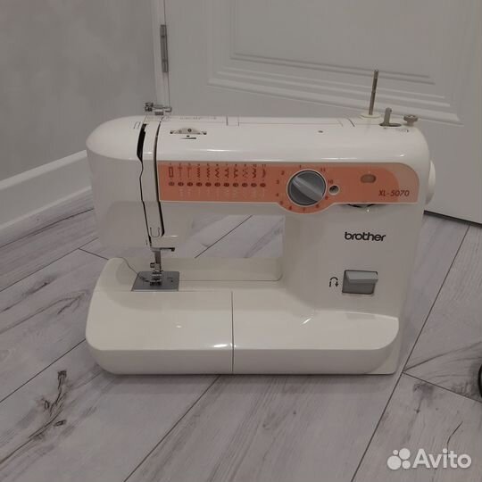 Швейная машина Brother XL 5070