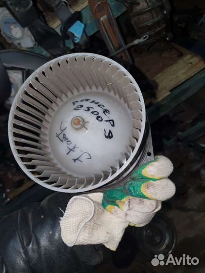 Моторчик печки на митсубиси лансер 9