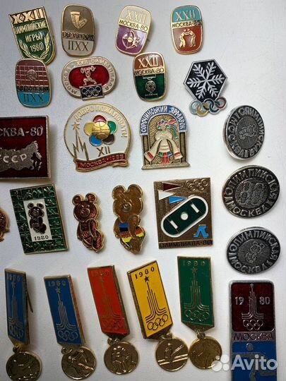 Значки олимпиада 80 одним лотом 29 шт
