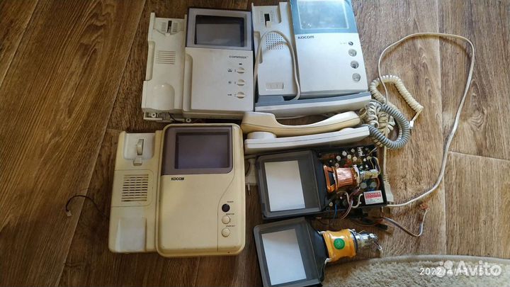 Видео домофоны аналогового типа