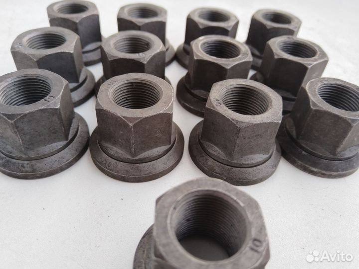 Гайка колеса M22*1.5 с шайбой