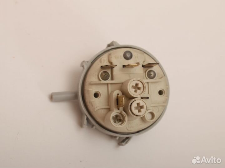 Датчик уровня воды, прессостат Ariston, Indesit, W