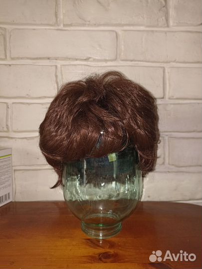 Парик из искусственных волос