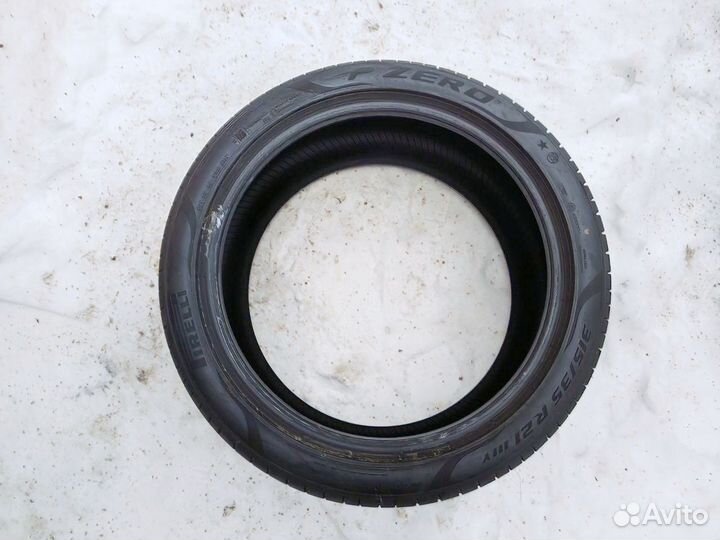 Pirelli P Zero 275/40 R21 и 315/35 R21 107Y