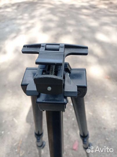 Штатив для телефона и камеры